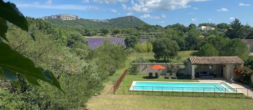 Maison de famille avec piscine, nord Uzes
