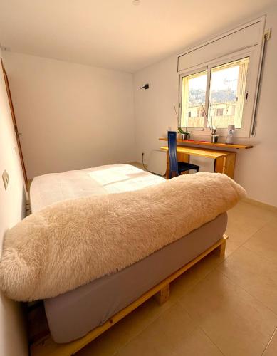 Postel nebo postele na pokoji v ubytování Joel Jan's Room