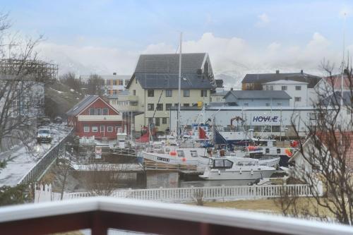 Perfect house in Henningsvær with sea-view im Winter