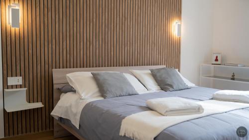 CDB Apartments - Naples Historic Center