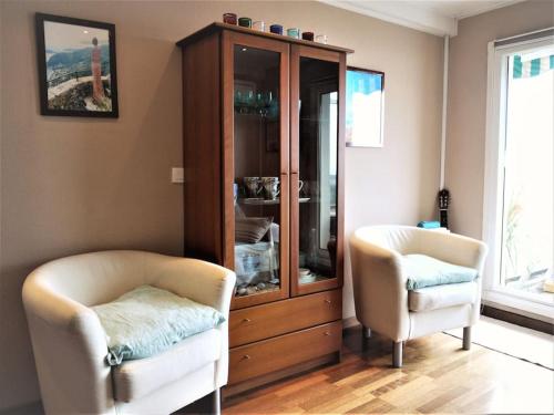 La Prom - a two bedroom apartment with a sea view