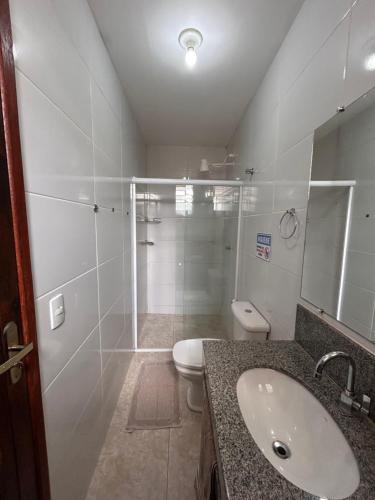 Bilik mandi di Thiferer Hostel