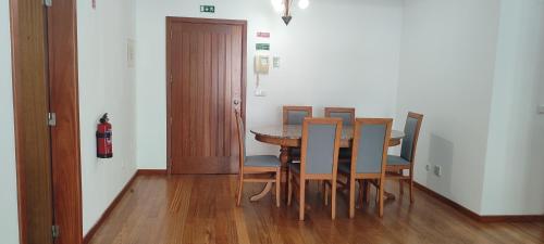 Φωτογραφία από το άλμπουμ του Marina Kings View στη Φουνσάλ