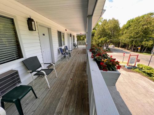 Μπαλκόνι ή βεράντα στο Main Street Motel