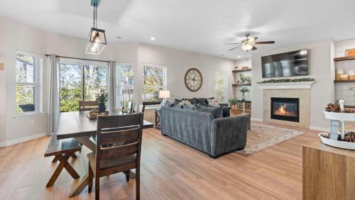 Gambar di galeri bagi Spacious house in Star with game room di Star