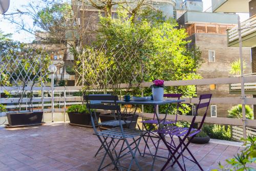 Er Nido-Monolocale con terrazza a Roma