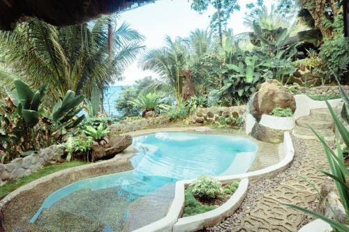 Piscina di Balihao Resort o nelle vicinanze