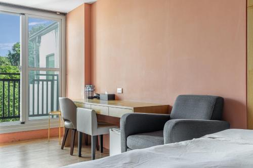 Postel nebo postele na pokoji v ubytování 35.5 Inn