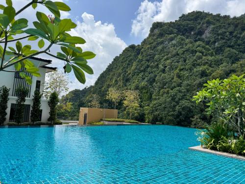 Bazén v ubytování Sunway Onsen Suite nebo v jeho okolí