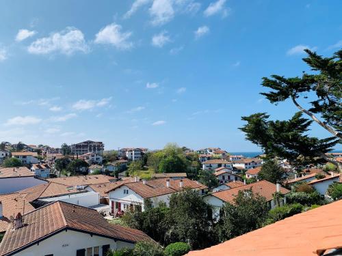 Photo de la galerie de l'établissement Appartement de standing au centre du village, à Guéthary