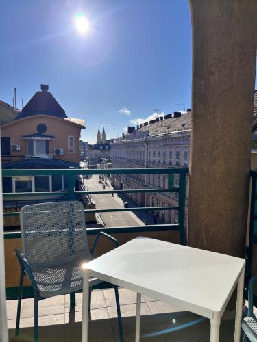 Μπαλκόνι ή βεράντα στο Treasure Land Apartman