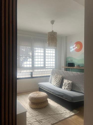 Studio 5 mins from El Palo Beach WiFi & AC