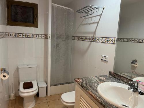 Koupelna v ubytování Apartamentos Mar i Vent Puerto de La Savina Formentera