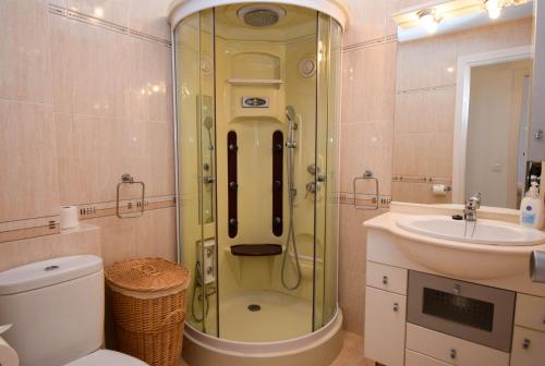 Ref 291 Apartamento con terraza y piscina cerca de la playa