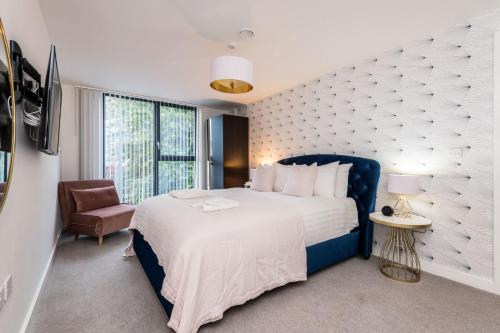 Central Liverpool Apartment, Sleeps 6 with Parking photo 4