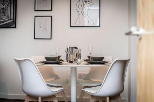 Central Liverpool Apartment, Sleeps 6 with Parking photo 25