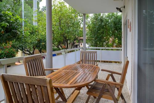 Athena Apartment With Free Parking Near The Beach