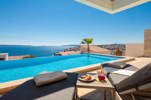 Villa Maxime with Heated Pool