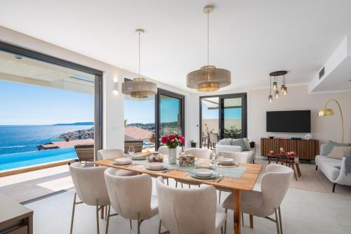 Villa Maxime with Heated Pool