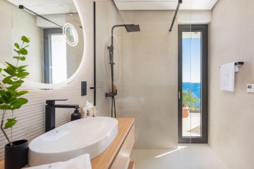 Villa Maxime with Heated Pool