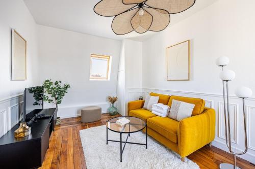 63 Apartment 1 Bedroom # Paris 14 # Alesia
