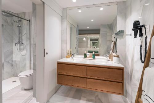 Un baño de Meliá Zahara Resort & Villas