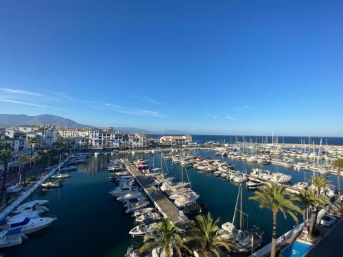 2105-Apt 2 bedrooms, on the beach, port view, pool