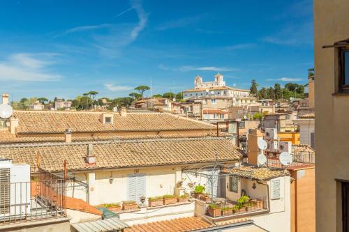 Spanish Steps Exclusive 3BDR