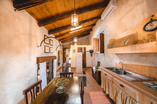 Kuchyň nebo kuchyňský kout v ubytování Agriturismo Villa Vittoria