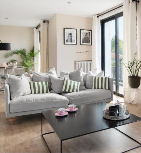 T3 Paisible 85m2 - Terrasse - Parking - Cugnaux prox Toulouse