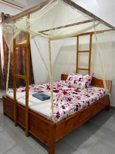Postel nebo postele na pokoji v ubytování pole inn villa