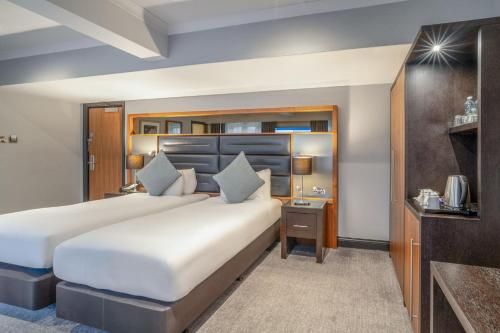 Katil atau katil-katil dalam bilik di Elite Venue Selection Felbridge - Gatwick