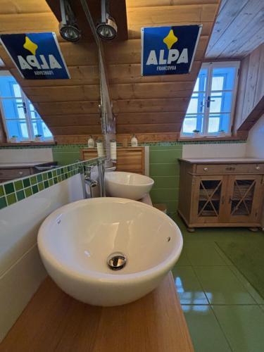 Koupelna v ubytování Chalupa Luisko