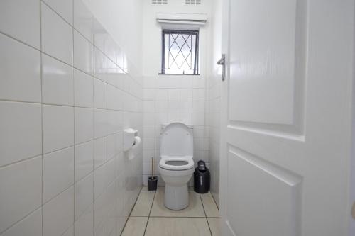 Ένα μπάνιο στο Safi Luxury Self-Catering Suite 8