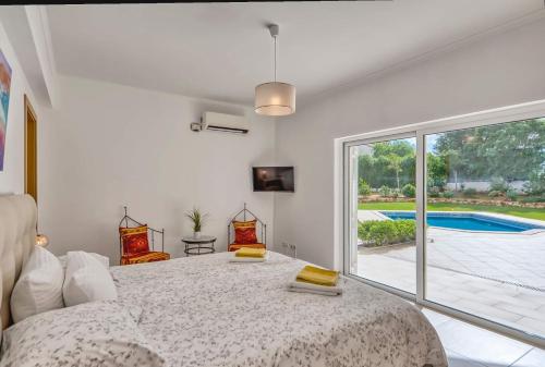 838 Villa Larissa
