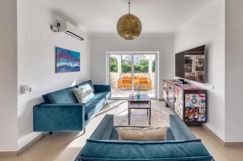 838 Villa Larissa