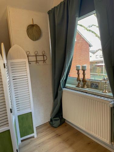 a view of a balcony with a window at Charmantes Altbauflair Nordhorn in Nordhorn