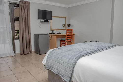 Gallery image of Woodpecker's Inn Guest House in Kempton Park