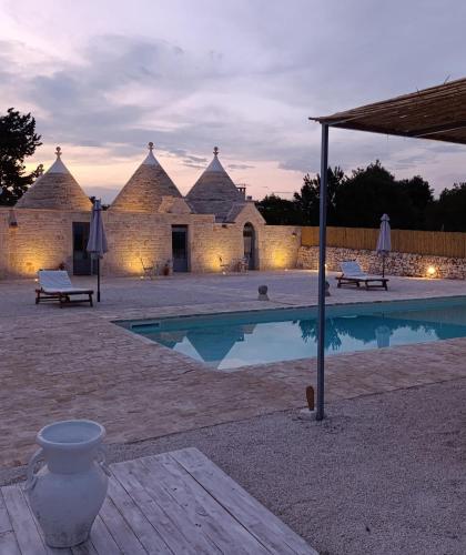 Trulli Fortunato private, heated swimming pool photo 2