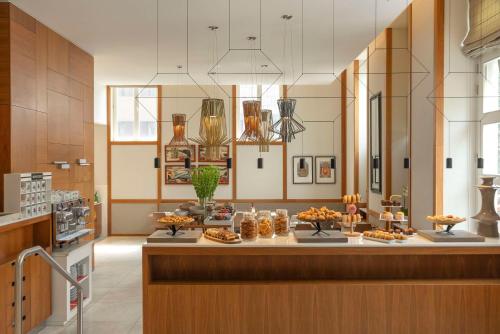 NH Collection Porto Batalha Image