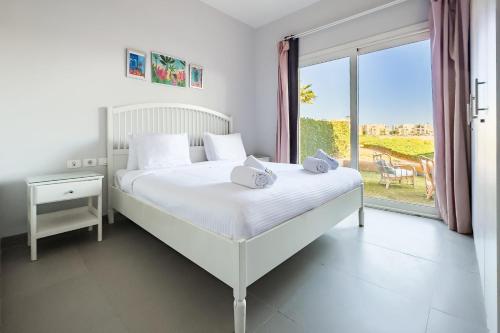 The 2BDR Warmhearted Waterside Apt