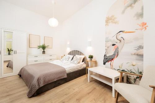 Felicjanek 15 - Central 3-Bedroom Apartment - by Upstairs