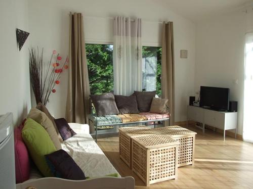 Le bois Flotée Cottage avec jardin, Lac 6 min, Océan plage 15 min