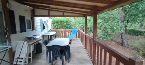 Photo de la galerie de l'établissement La Cabane de Léon et Emilio, à Saint-Julien-en-Born