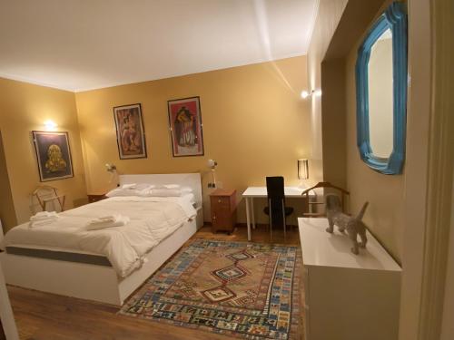 VFH Stylish Boutique Apartment-City Center