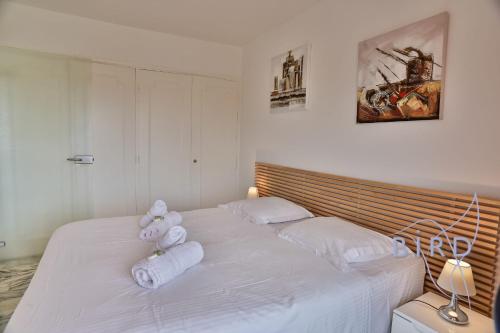 Katil atau katil-katil dalam bilik di Nice apartment close to the Croisette