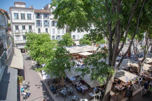 charming 2-room apartment in the heart of Antibes