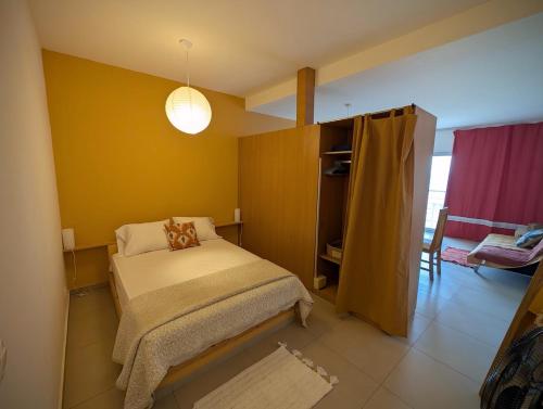 Postel nebo postele na pokoji v ubytování SeafrontView - Cozy T1 Apartment 2