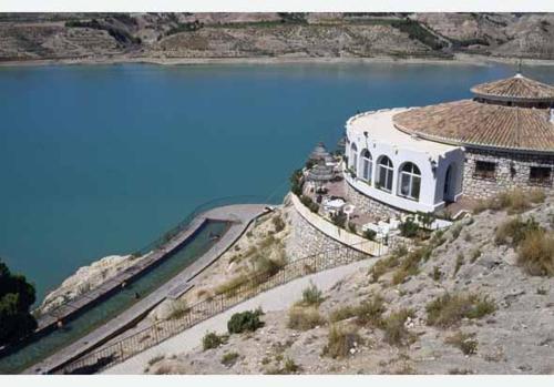 Φυσικό τοπίο κοντά σε αυτό το δωμάτιο σε οικογενειακή κατοικία