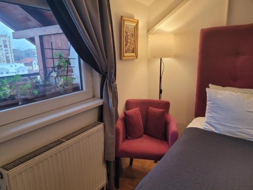 Postel nebo postele na pokoji v ubytování APARTMANI Emerald Dream